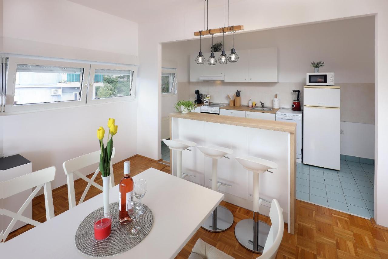 Apartment Leon - Sea View Риека Экстерьер фото