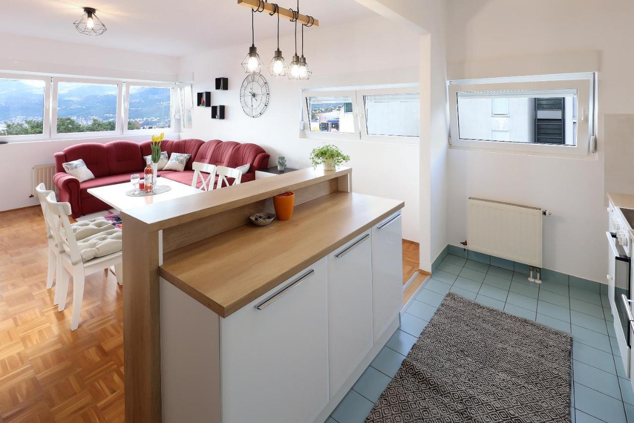 Apartment Leon - Sea View Риека Экстерьер фото