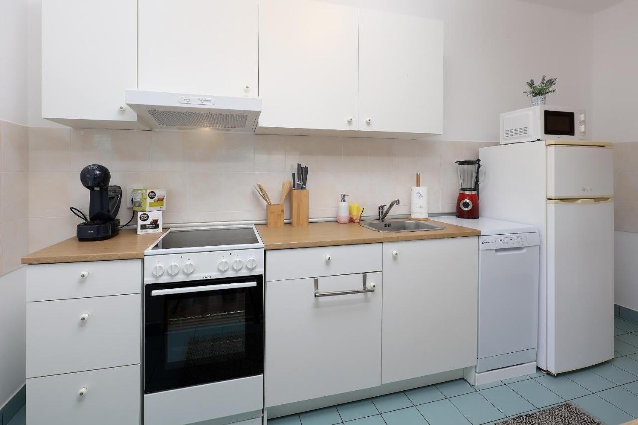 Apartment Leon - Sea View Риека Экстерьер фото