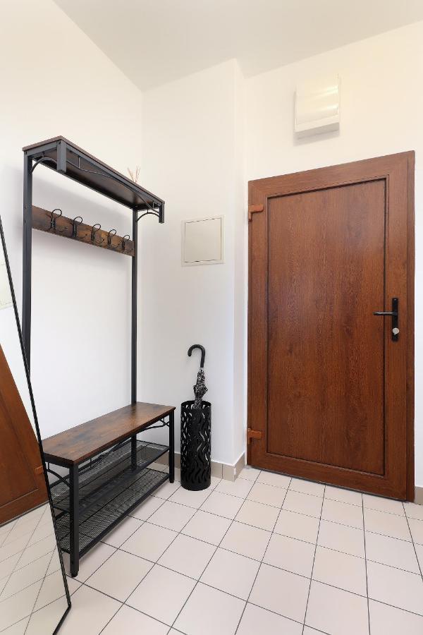 Apartment Leon - Sea View Риека Экстерьер фото