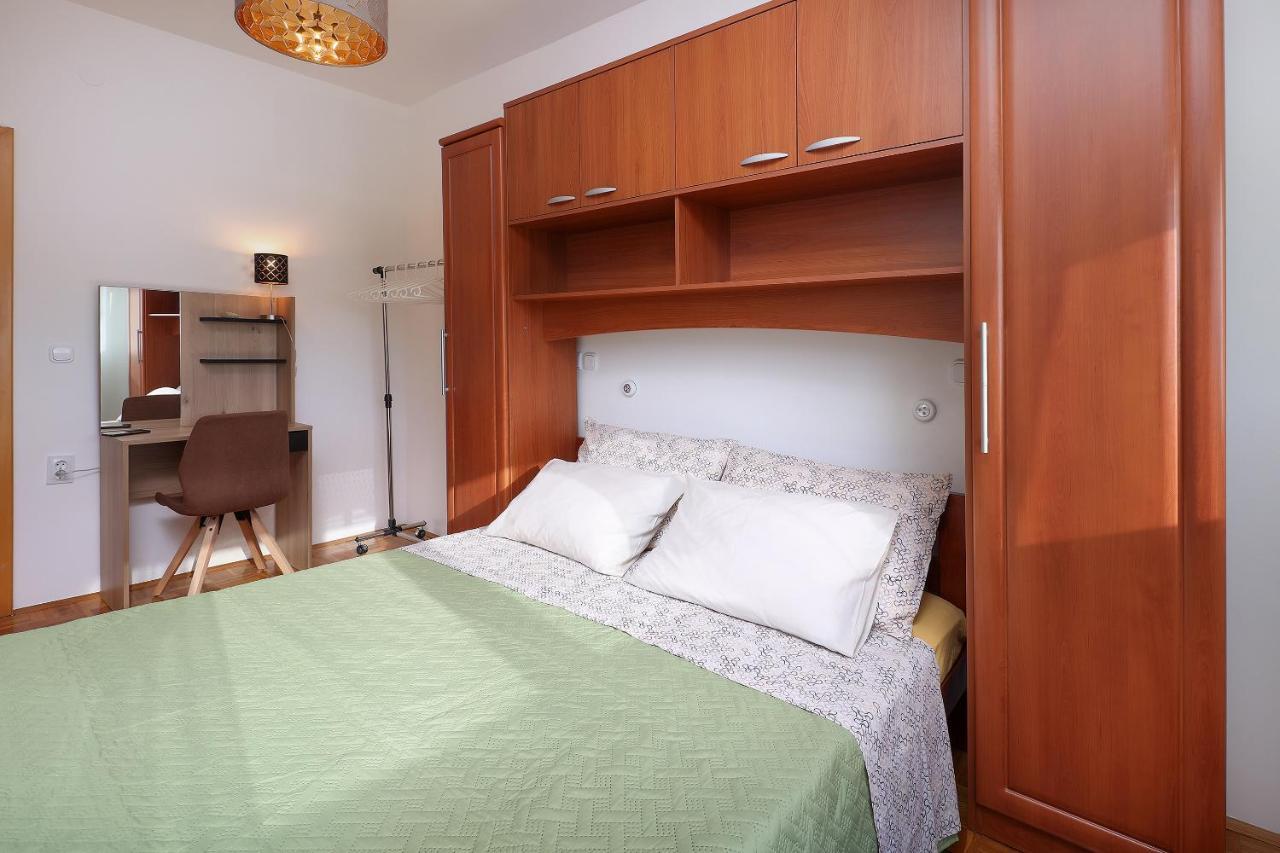 Apartment Leon - Sea View Риека Экстерьер фото